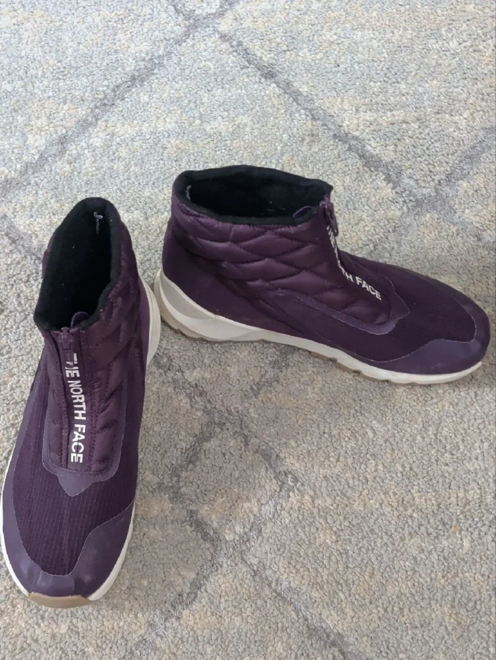 The North Face Women's Plum Zip-Front Winter Sneakers